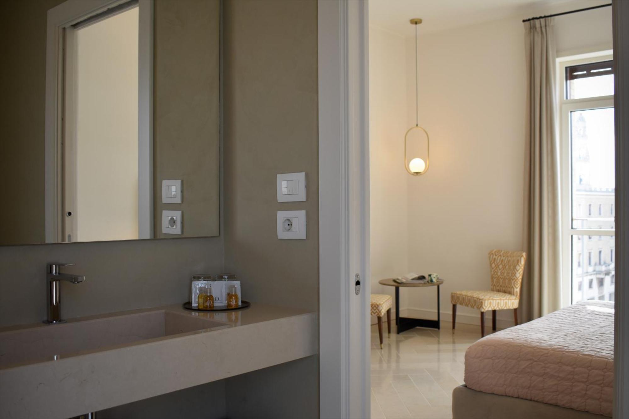 Abalto Suites & Rooms Lecce Rum bild